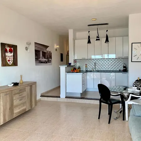 Mit Aussicht Auf Und Klippen By Interhome Lägenhet