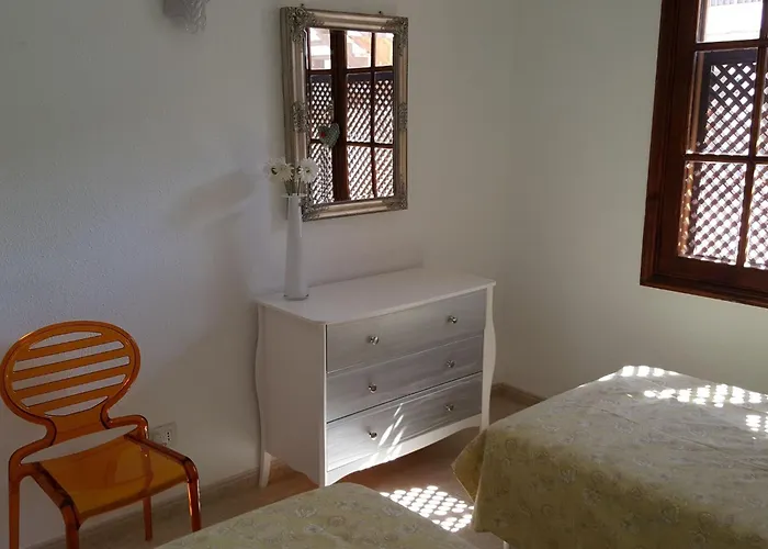 Lägenhet Mit Aussicht Auf Und Klippen By Interhome